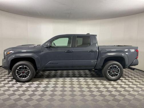 2024 Toyota Tacoma Hybrid TRD