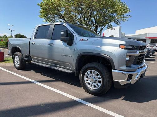 Sterling Gray Metallic 2024 Chevrolet Silverado 2500 LT