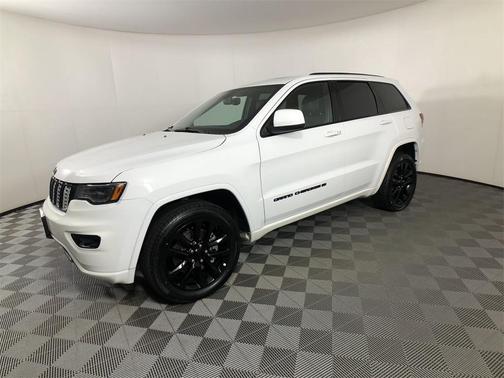 2022 Jeep Grand Cherokee WK Laredo