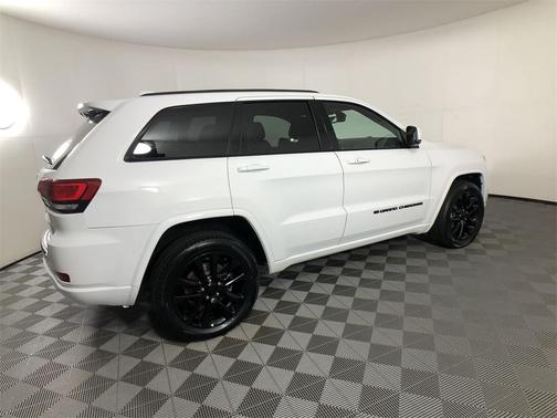 2022 Jeep Grand Cherokee WK Laredo
