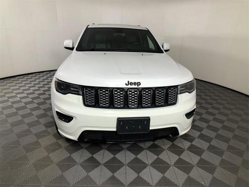 2022 Jeep Grand Cherokee WK Laredo