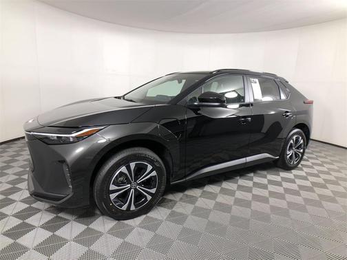 2025 Toyota bZ4X XLE