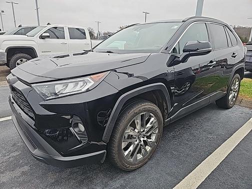 2020 Toyota RAV4 XLE Premium