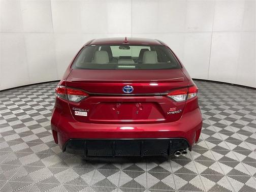 2024 Toyota Corolla Hybrid SE