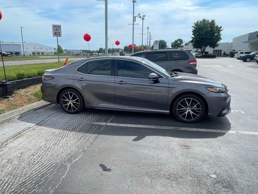 Predawn Gray Mica 2022 Toyota Camry SE