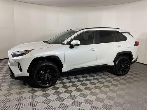 2023 Toyota RAV4 Hybrid SE