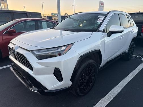 2023 Toyota RAV4 Hybrid SE
