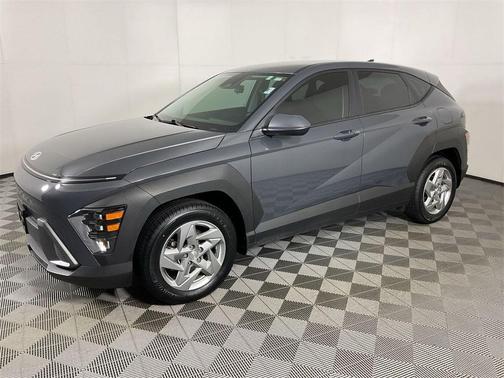 2024 Hyundai KONA SE