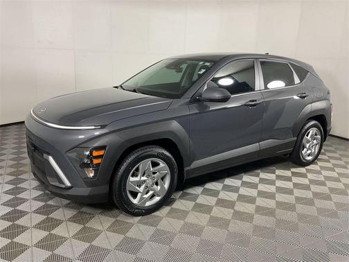 2024 Hyundai KONA SE