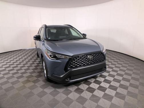 CELESTITE 2025 Toyota Corolla Cross LE