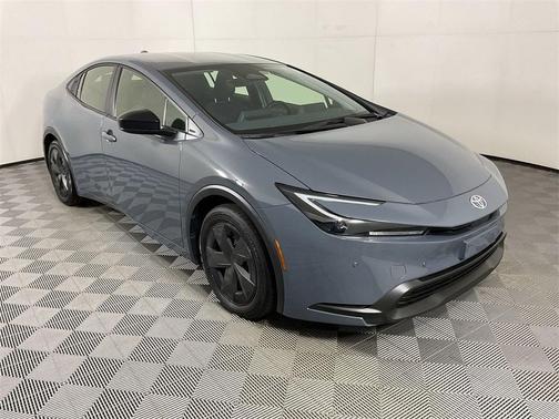 2024 Toyota Prius LE
