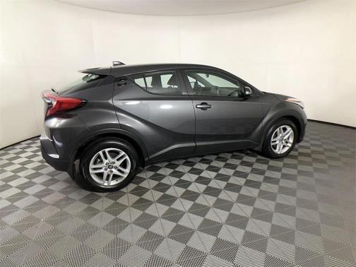 2021 Toyota C-HR LE