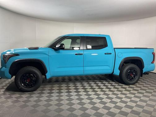 Wave 2026 Toyota Tundra Hybrid TRD Pro