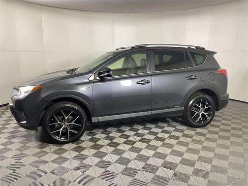2017 Toyota RAV4 Hybrid SE