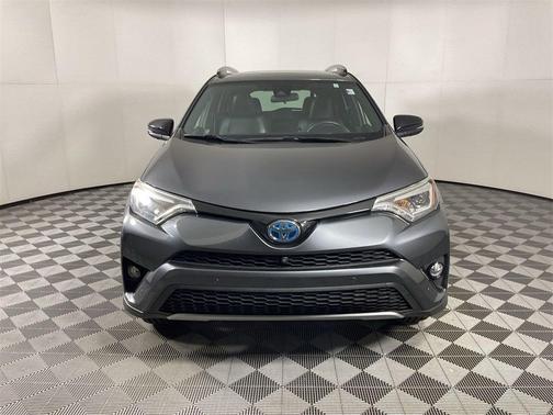 2017 Toyota RAV4 Hybrid SE