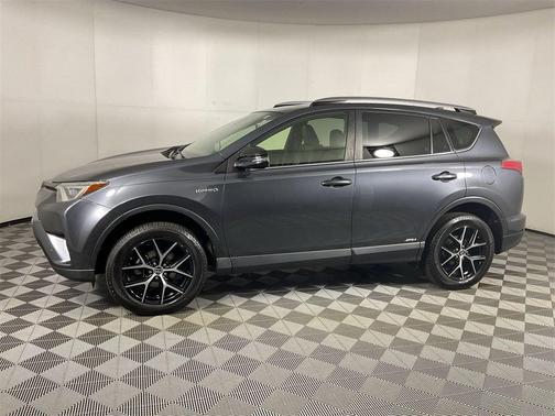2017 Toyota RAV4 Hybrid SE