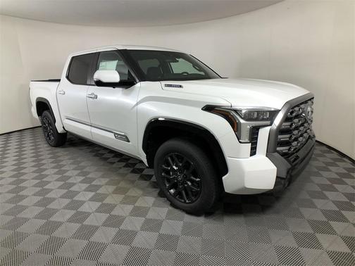 2025 Toyota Tundra Hybrid Platinum