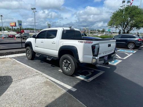 Super White 2018 Toyota Tacoma TRD Off Road