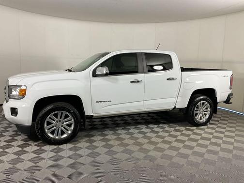 Summit White 2018 GMC Canyon SLT