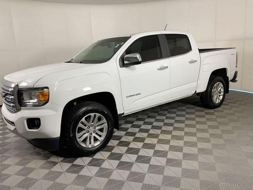 Summit White 2018 GMC Canyon SLT