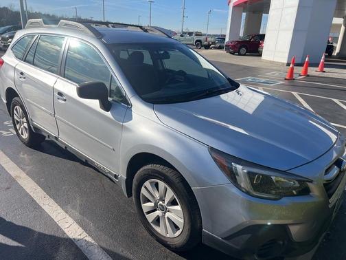 2018 Subaru Outback 2.5i