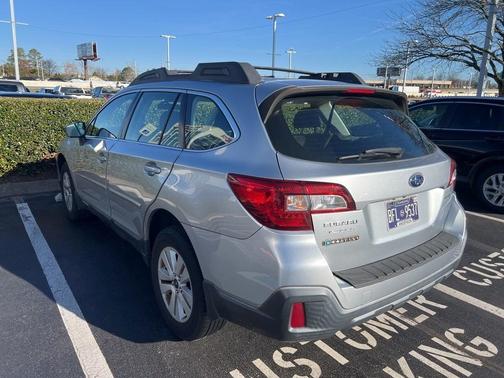 2018 Subaru Outback 2.5i