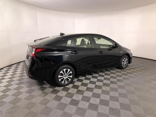 2019 Toyota Prius XLE