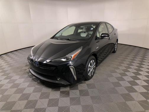2019 Toyota Prius XLE