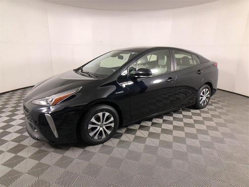 2019 Toyota Prius XLE