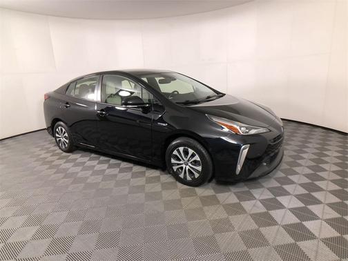 2019 Toyota Prius XLE