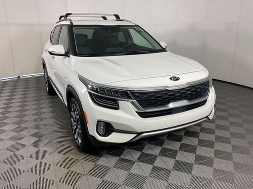 Snow White Pearl 2021 Kia Seltos SX