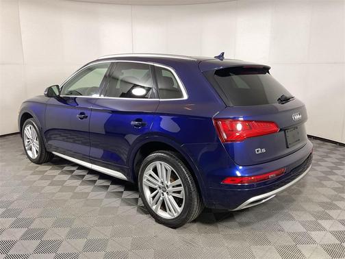 2018 Audi Q5 2.0T Prestige