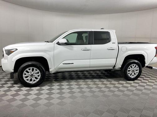 Ice 2026 Toyota Tacoma SR5