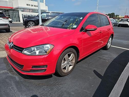 2017 Volkswagen Golf TSI Wolfsburg Edition 4-Door