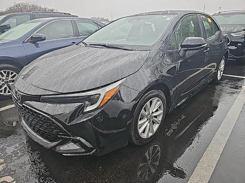 2025 Toyota Corolla Hatchback SE