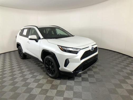 2023 Toyota RAV4 Hybrid SE