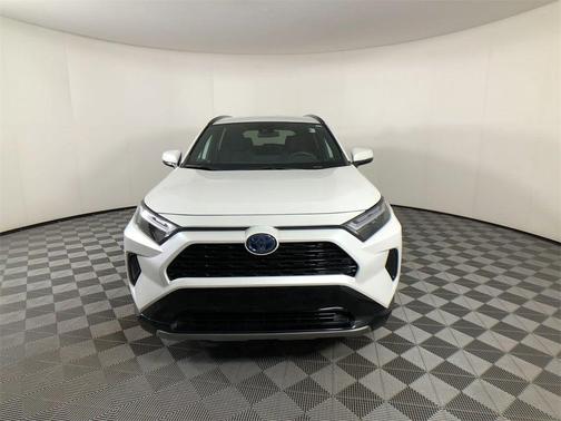 2023 Toyota RAV4 Hybrid SE