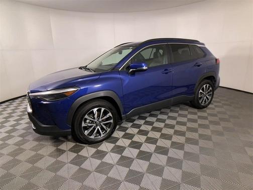 2024 Toyota Corolla Cross XLE