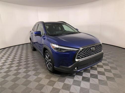 2024 Toyota Corolla Cross XLE