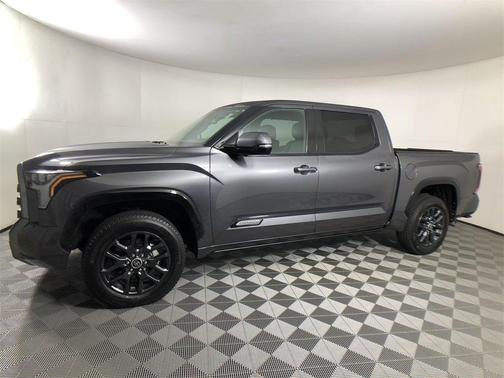 2022 Toyota Tundra Platinum