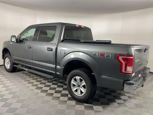Magnetic Metallic 2017 Ford F-150 XLT