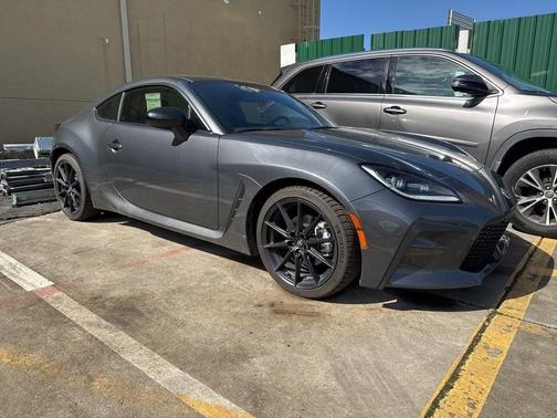 2024 Toyota GR86 Premium