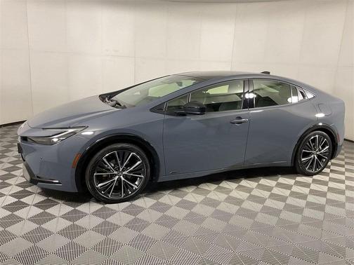 2024 Toyota Prius XLE