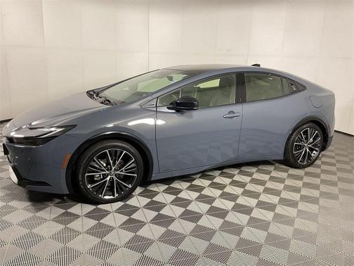 2024 Toyota Prius XLE