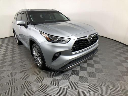 2024 Toyota Highlander Platinum