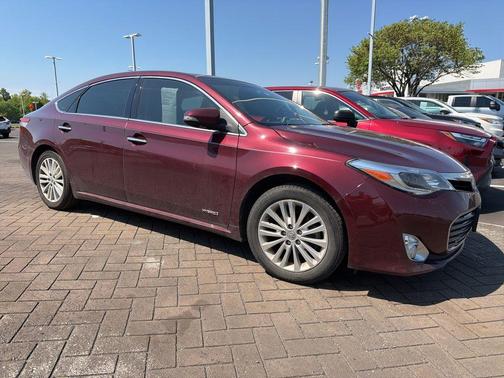 Maroon 2014 Toyota Avalon Hybrid Limited