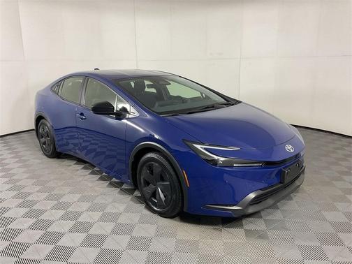 2024 Toyota Prius LE