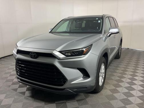 Celestial Silver Metallic 2025 Toyota Grand Highlander XLE