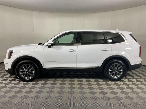 2023 Kia Telluride LX