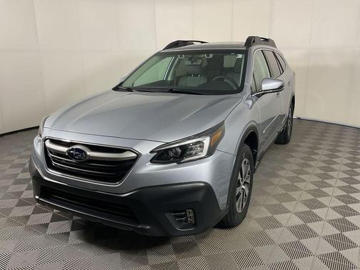 Ice Silver Metallic 2021 Subaru Outback Premium